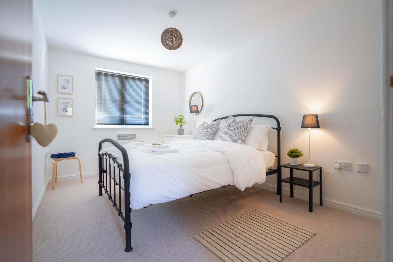 Stylish Apartment With Private Parking Κάρντιφ Εξωτερικό φωτογραφία